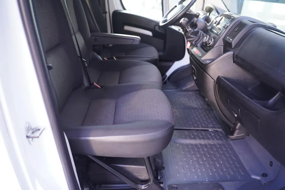 2.2 HDI 140 pk L3H2 Navi, Camera Airco, Cruise Control, Laadruimte Pakket, PDC achter, 3-Zits