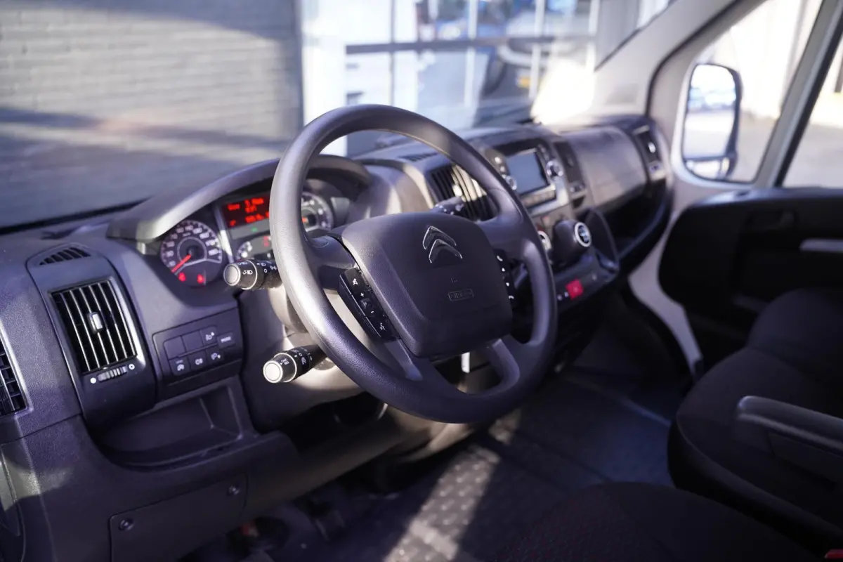 2.2 HDI 140 pk L3H2 Navi, Camera Airco, Cruise Control, Laadruimte Pakket, PDC achter, 3-Zits