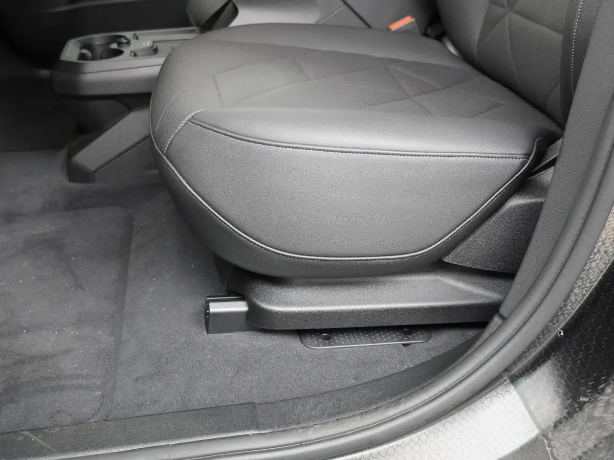 xDrive40 | SoH 100% | Sportpakket | Glazen Panoramadak Sky Lounge | Integral Active Steering | Stuur- & Stoelverwarming | Harman Kardon | 21" Aerodynamic | Stoelventilatie