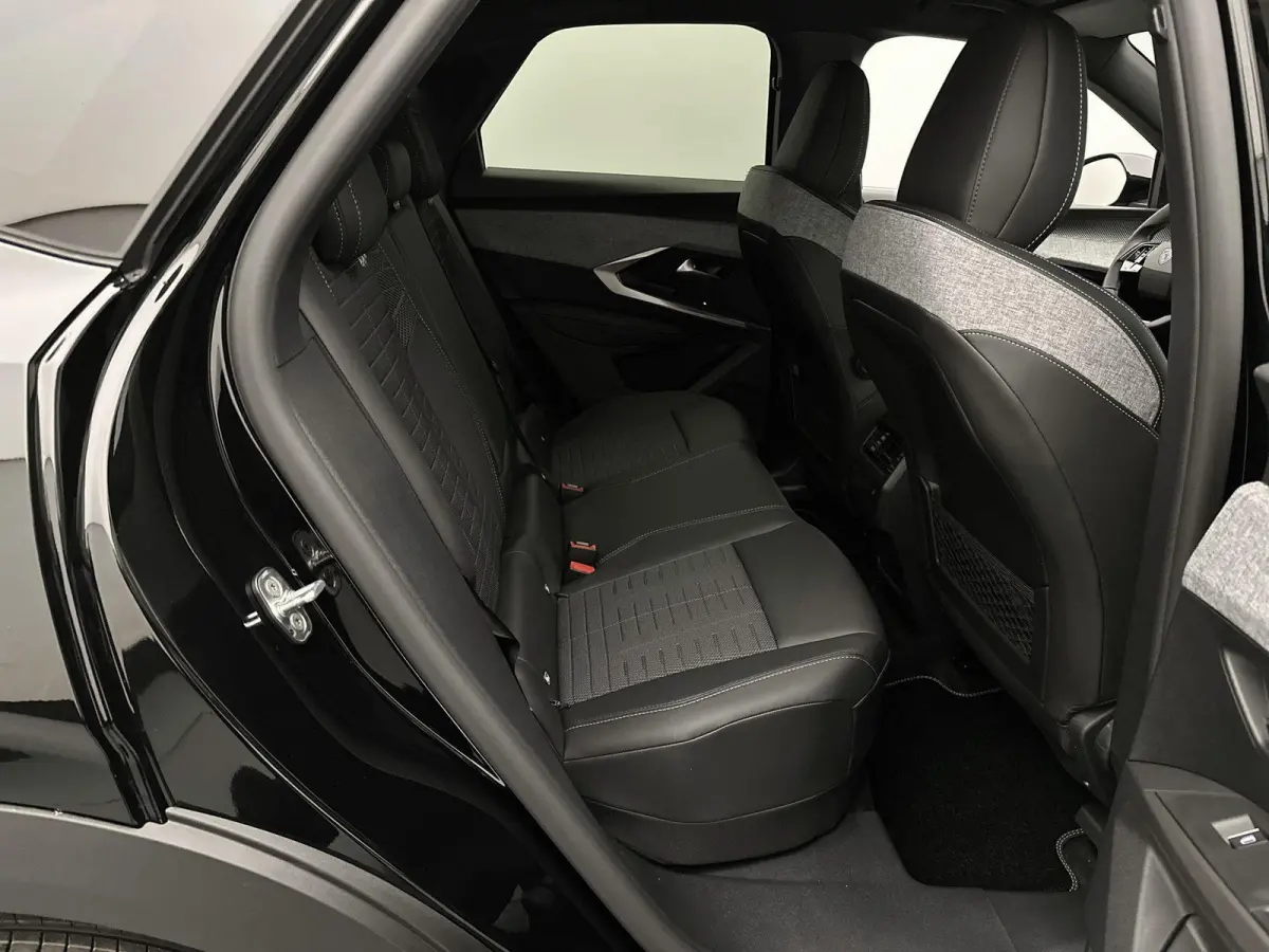 SUV GT Hybride 145pk Automaat | Navigatie | Rondomzicht Camera | Voorstoelen Verwarmd | Matrix LED Koplampen | Keyless Entry/Start | Dodehoek Detectie | Elektrische Achterklep met Sensor | A
