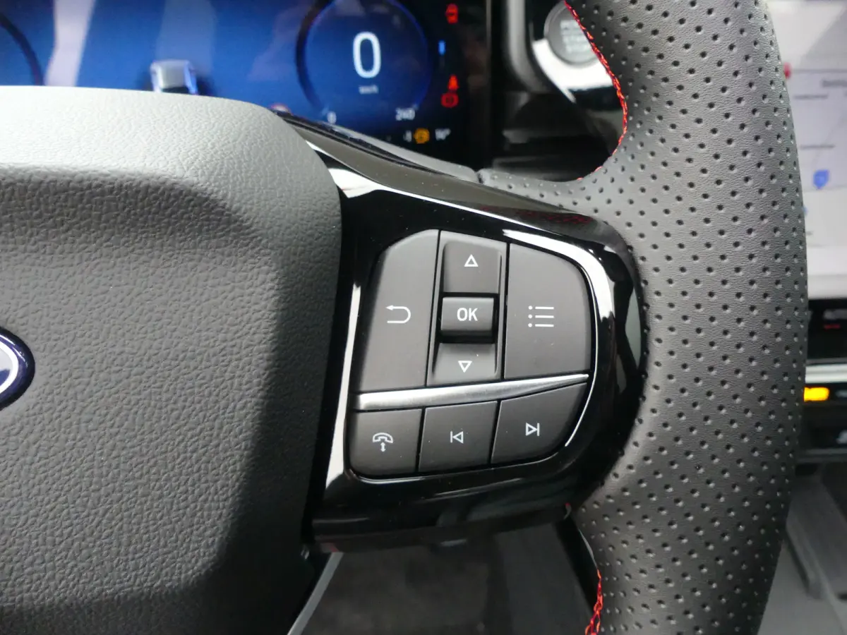 1.0 EcoBoost ST-Line X | Achteruitrijcamera | Bestuurdersstoel in hoogte verstelbaar | Cruise control