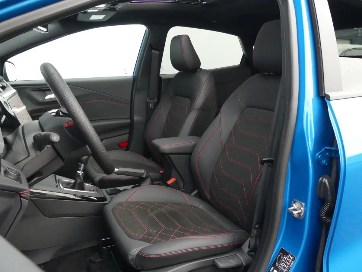 1.0 EcoBoost ST-Line X | Achteruitrijcamera | Bestuurdersstoel in hoogte verstelbaar | Cruise control