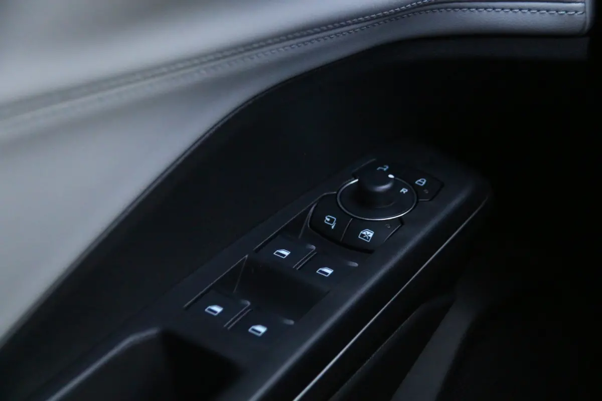 Premium 44 kWh | Audio installatie premium | Cruise control adaptief | Elektrisch bedienbare achterklep