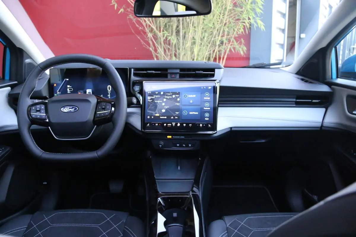Premium 44 kWh | Audio installatie premium | Cruise control adaptief | Elektrisch bedienbare achterklep