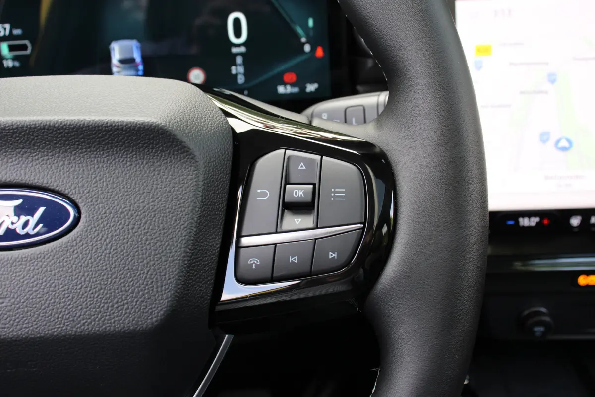 PREMIUM 44kWh | PANO DAK | 19''LMV | DRIVER ASSIST PACK | WINTERPACK |