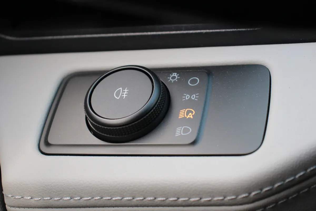 PREMIUM 44kWh | PANO DAK | 19''LMV | DRIVER ASSIST PACK | WINTERPACK |