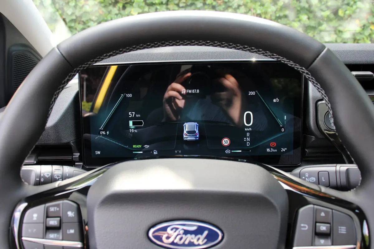 PREMIUM 44kWh | PANO DAK | 19''LMV | DRIVER ASSIST PACK | WINTERPACK |