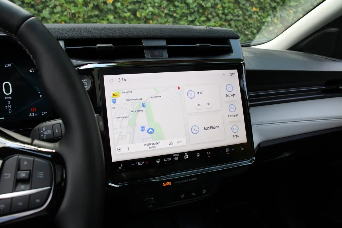 PREMIUM 44kWh | PANO DAK | 19''LMV | DRIVER ASSIST PACK | WINTERPACK |