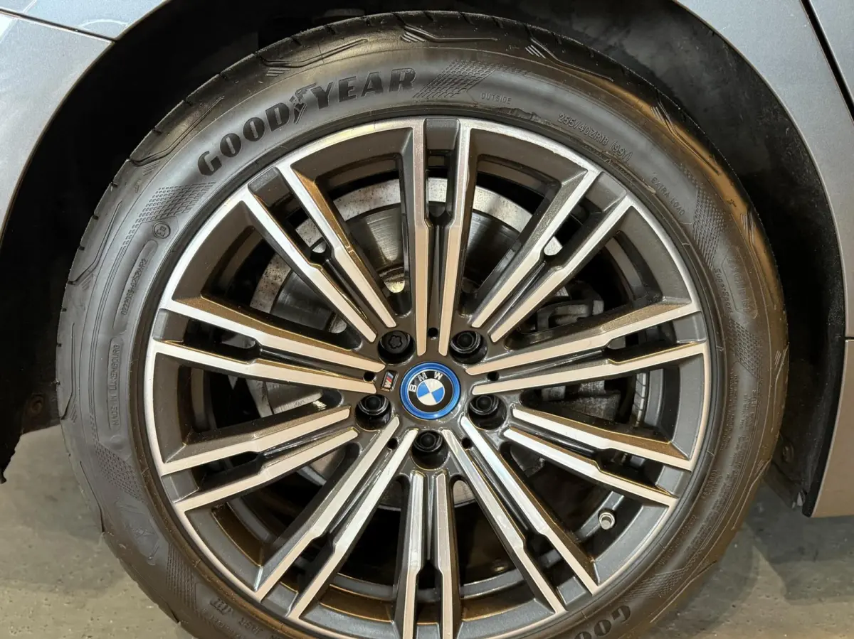 330e xDrive High Executive