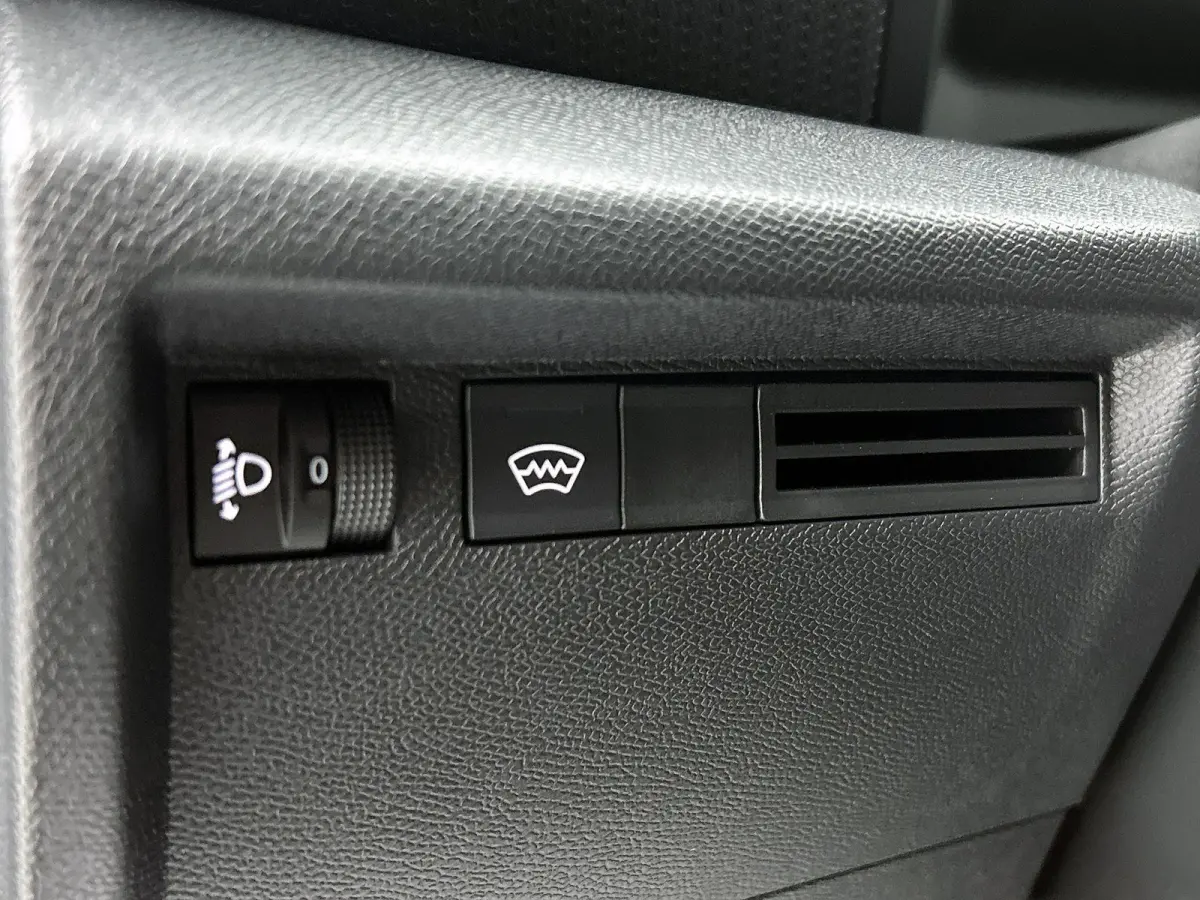Business Extended range 54 kWh 156pk | Navigatie | Achteruitrijcamera | Parkeersensoren Voor en Achter | Verwarmde Comfortstoelen | Full-LED Koplampen | Keyless Entry/Start | Climate Control