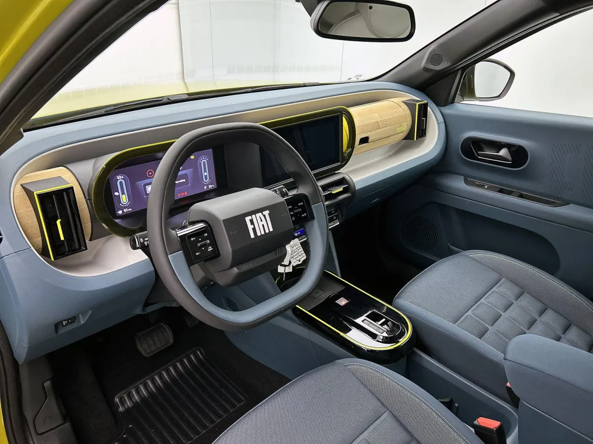 La Prima 11 kW 44 kWh 110pk Automaat | Navigatie | Achteruitrijcamera | Parkeersensoren Voor en Achter | Voorstoelen Verwarmd | LED Koplampen | DAB Ontvanger | Climate Control | Cruise Contr