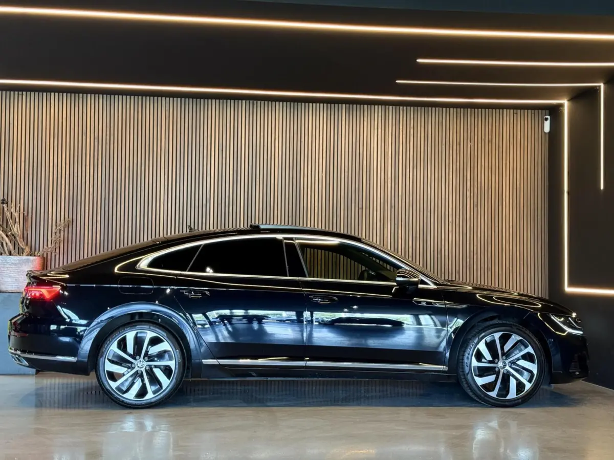 1.4 TSI eHybrid R-Line Business+12MND GARN