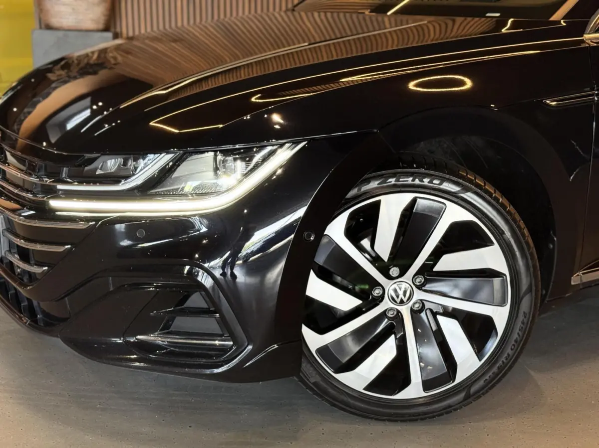 1.4 TSI eHybrid R-Line Business+12MND GARN