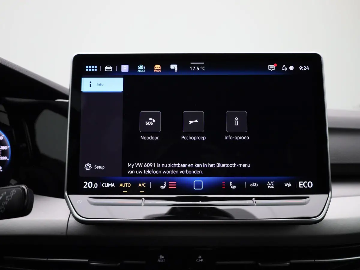 1.5 eHybrid Life Edition | Automaat | Navigatie | Draadloze Apple carplay | Climate control | Stuur- en Stoelverwarming | Achteruitrij Camera | Park Assist |