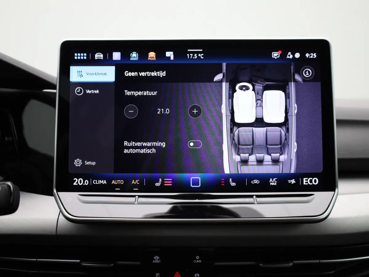 1.5 eHybrid Life Edition | Automaat | Navigatie | Draadloze Apple carplay | Climate control | Stuur- en Stoelverwarming | Achteruitrij Camera | Park Assist |