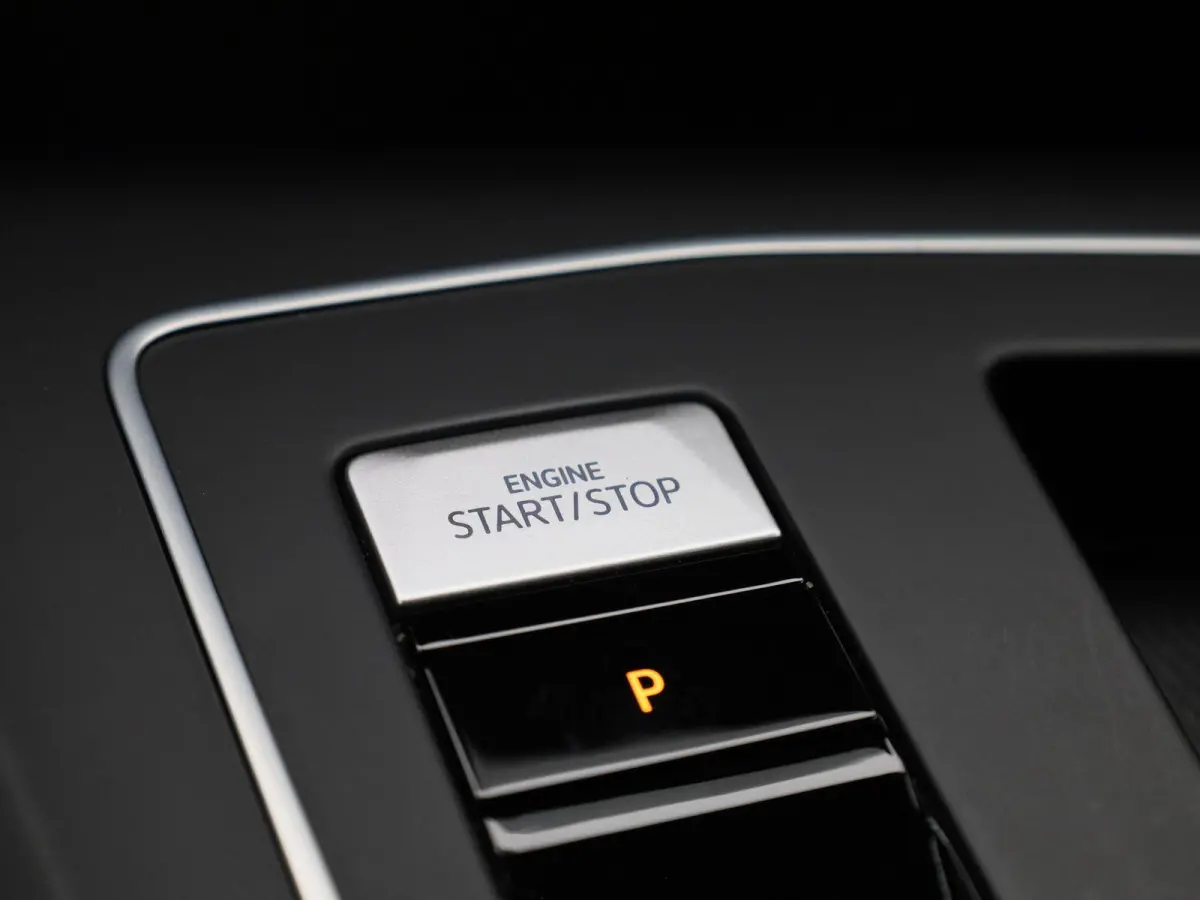 1.5 eHybrid Life Edition | Automaat | Navigatie | Draadloze Apple carplay | Climate control | Stuur- en Stoelverwarming | Achteruitrij Camera | Park Assist |