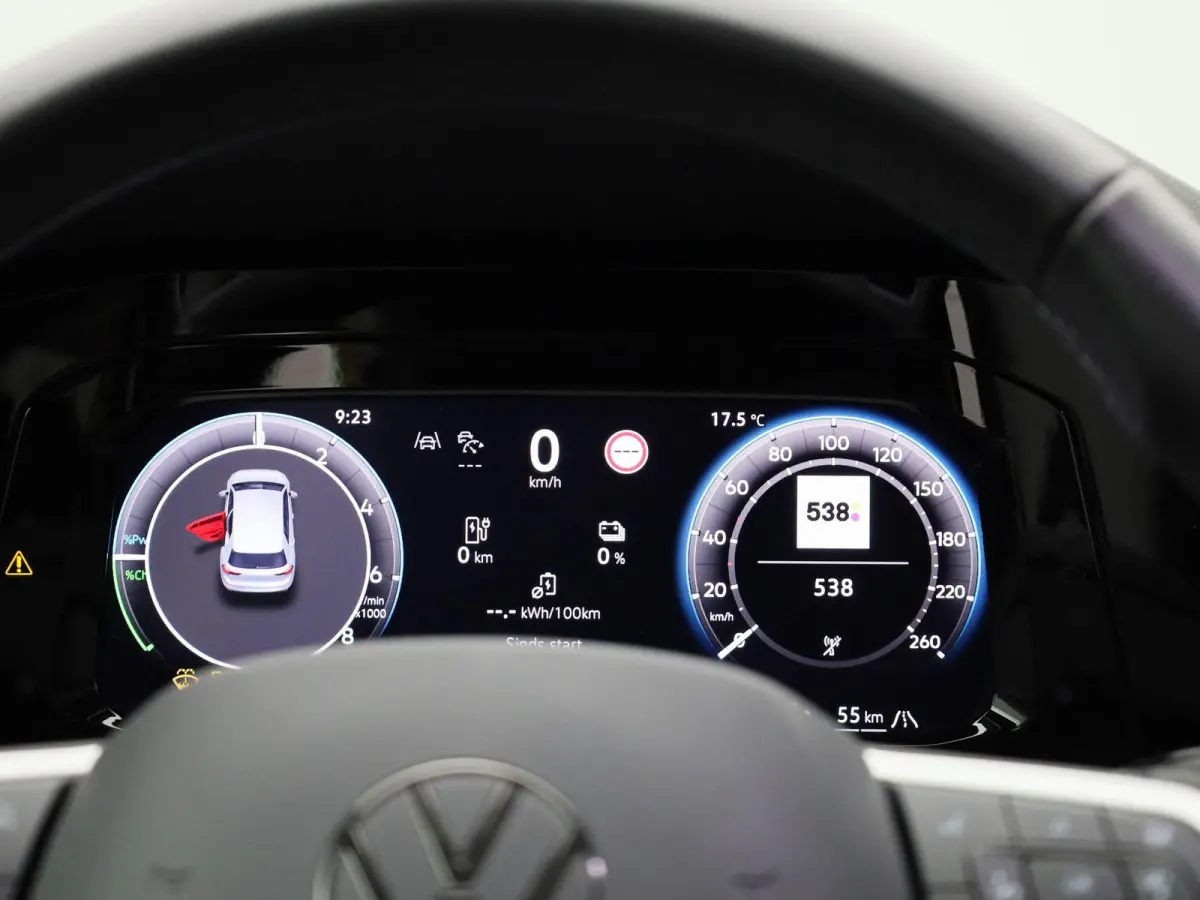 1.5 eHybrid Life Edition | Automaat | Navigatie | Draadloze Apple carplay | Climate control | Stuur- en Stoelverwarming | Achteruitrij Camera | Park Assist |