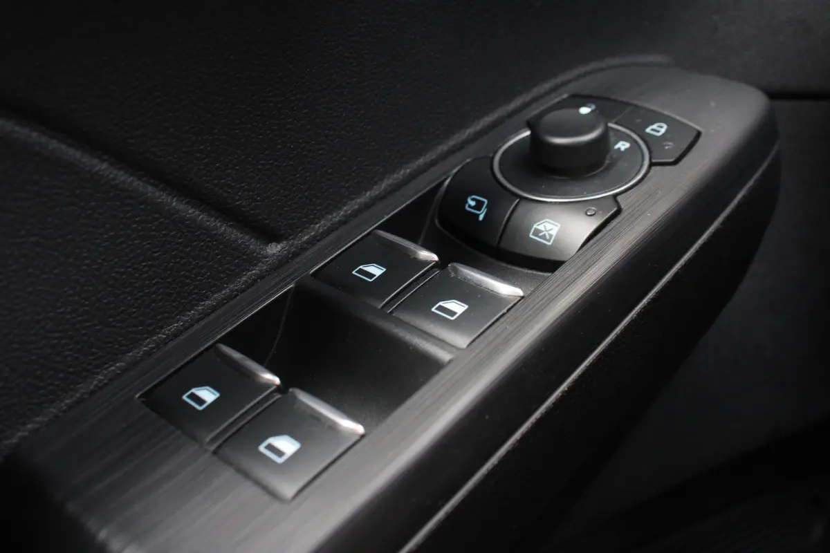 2.5 PHEV ST-Line | NL-AUTO! | 1 EIGENAAR! | WINTERPACK | CAMERA | APPLE CARPLAY & ANDROID AUTO | STANDKACHEL | NAVI | CLIMA | CRUISE | PARK SENS V+A | DEALER OH! | PRACHTIGE STAAT!