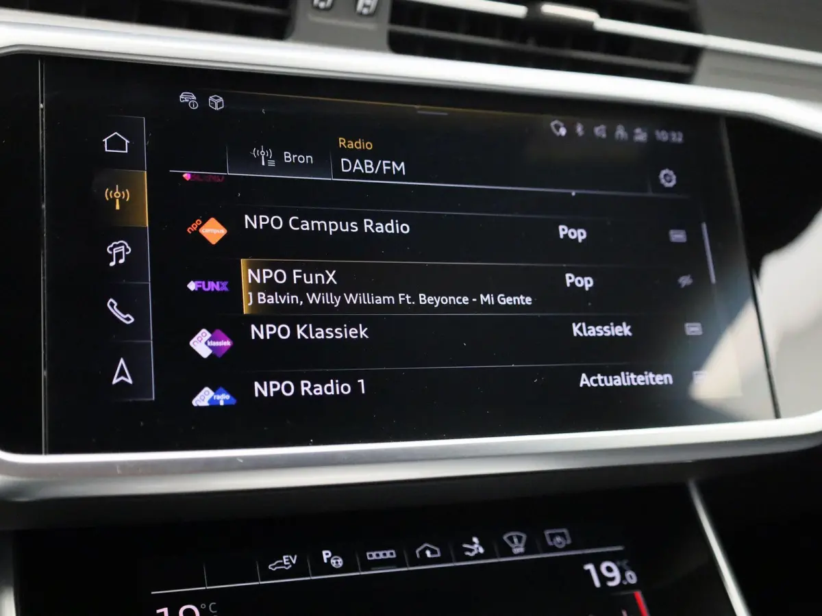 50 TFSI e quattro Pro Line S 299 PK l Adaptive cruise control | Navigatie | Bang & Olufsen | Climate Control l Head-up display l Uitgebreide voorverwarming + ventilatie | Apple Carplay | And