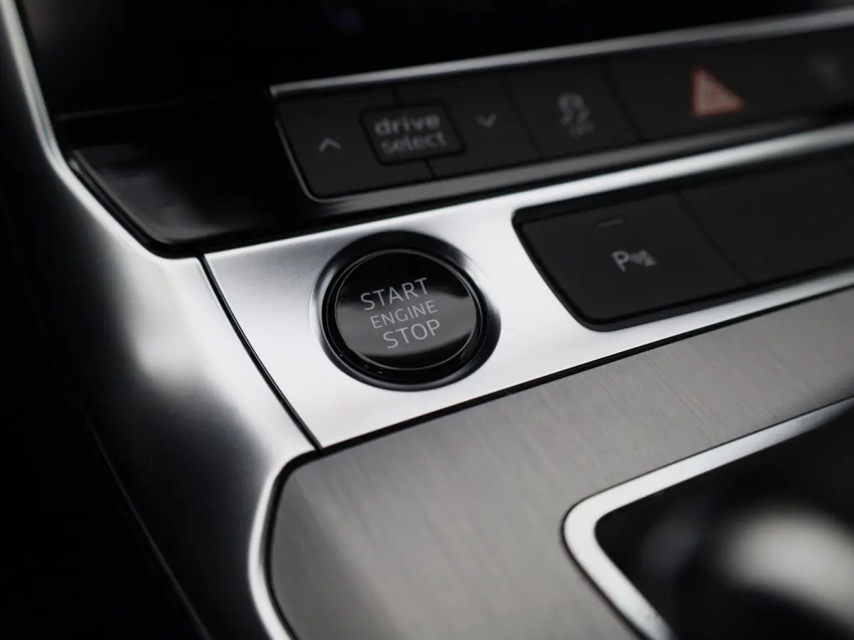 50 TFSI e quattro Pro Line S 299 PK l Adaptive cruise control | Navigatie | Bang & Olufsen | Climate Control l Head-up display l Uitgebreide voorverwarming + ventilatie | Apple Carplay | And