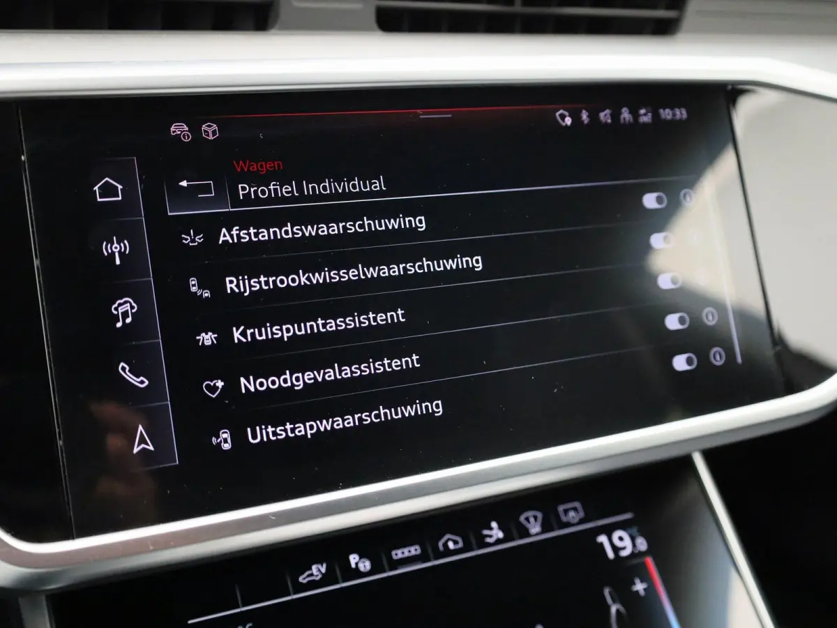 50 TFSI e quattro Pro Line S 299 PK l Adaptive cruise control | Navigatie | Bang & Olufsen | Climate Control l Head-up display l Uitgebreide voorverwarming + ventilatie | Apple Carplay | And