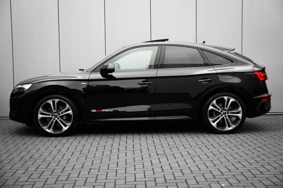50TFSI e S edition competition Luchtvering | Panoramadak | Stylingpakket Carbon | 360 graden camera | Matrix LED koplampen | Optiek Pakket Zwart Plus | Privacy Glas