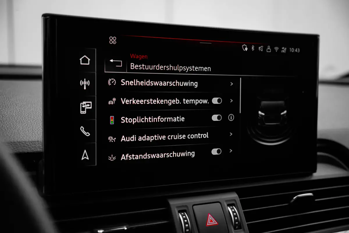 50TFSI e S edition competition Luchtvering | Panoramadak | Stylingpakket Carbon | 360 graden camera | Matrix LED koplampen | Optiek Pakket Zwart Plus | Privacy Glas