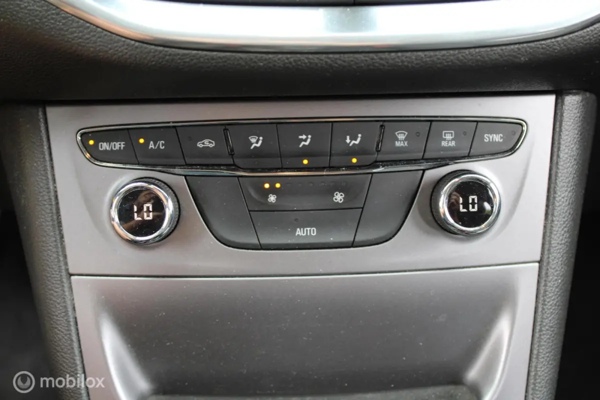 1.0 Business Executive, Pdc voor en achter, Apple Carplay/Android Auto, Navigatiesysteem full map, Cruise control