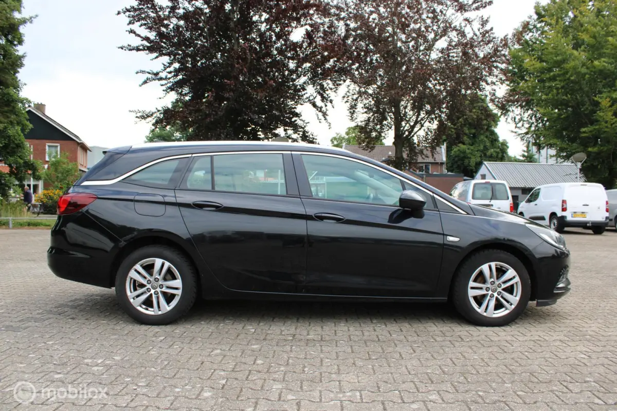 1.0 Business Executive, Pdc voor en achter, Apple Carplay/Android Auto, Navigatiesysteem full map, Cruise control