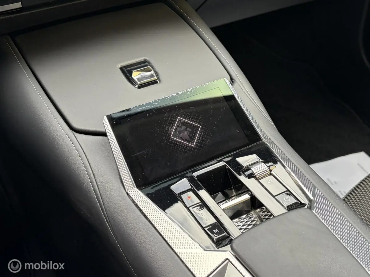 automaat 131 PK Bastille+ FM nav / carplay / keyless / LED