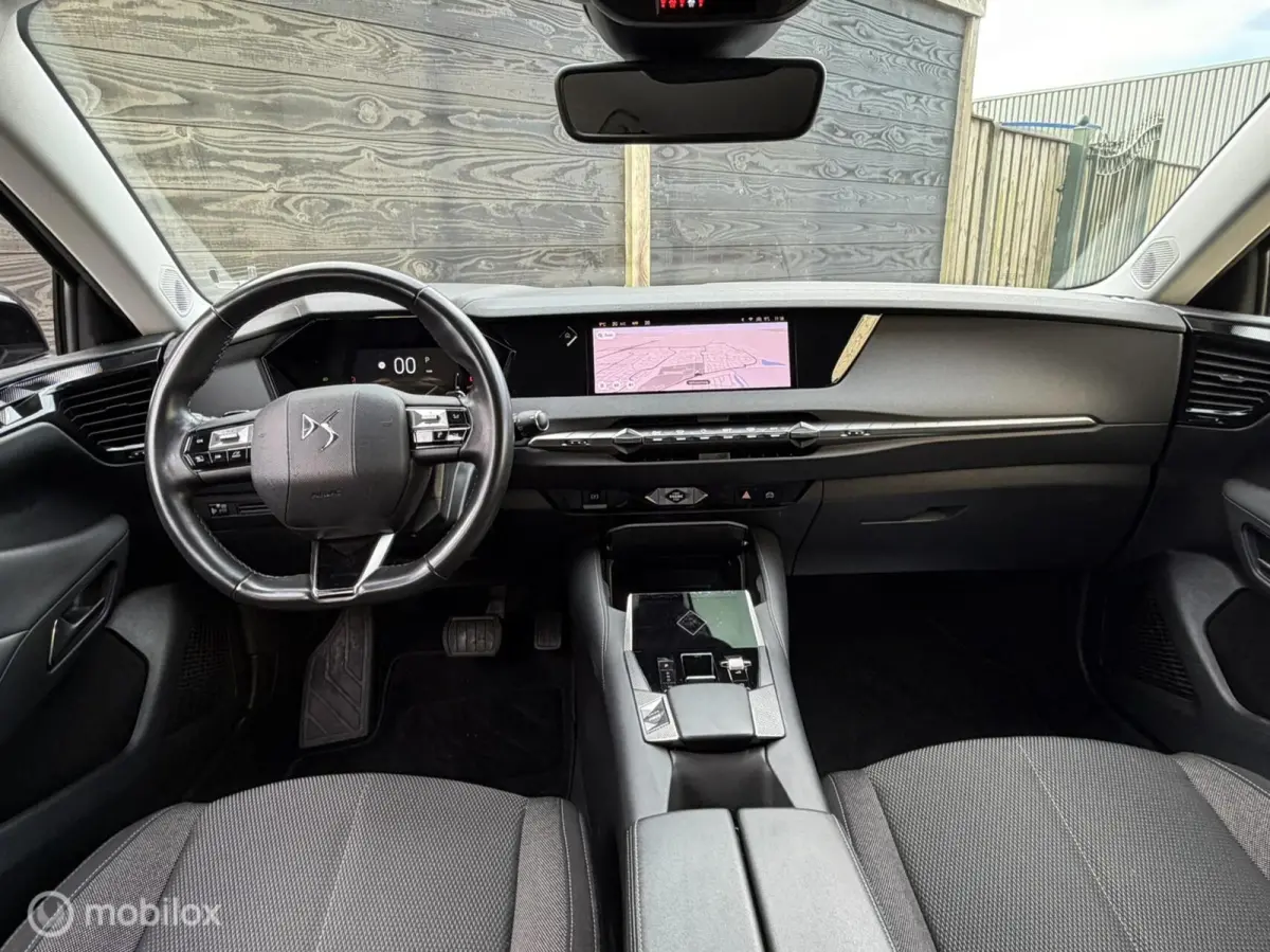 automaat 131 PK Bastille+ FM nav / carplay / keyless / LED