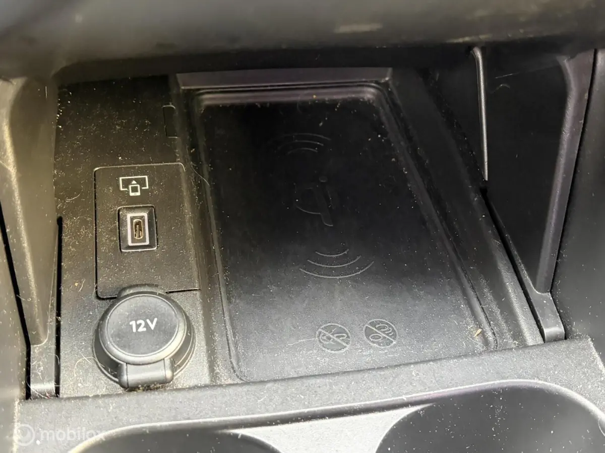 automaat 131 PK Bastille+ FM nav / carplay / keyless / LED