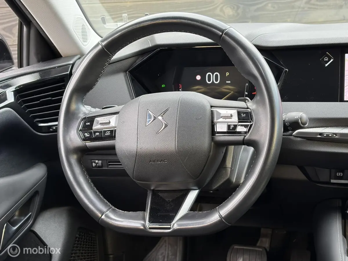 automaat 131 PK Bastille+ FM nav / carplay / keyless / LED
