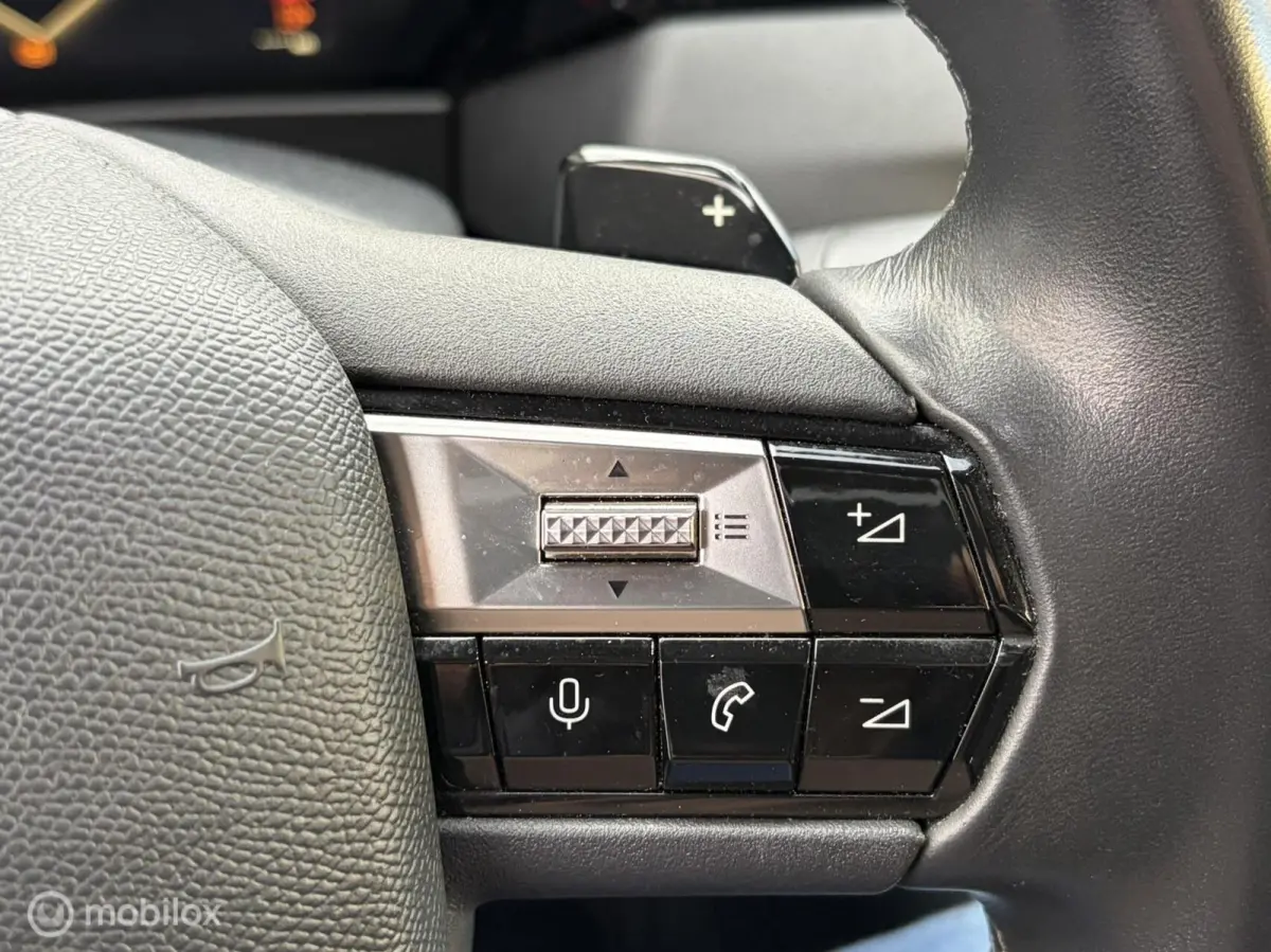 automaat 131 PK Bastille+ FM nav / carplay / keyless / LED