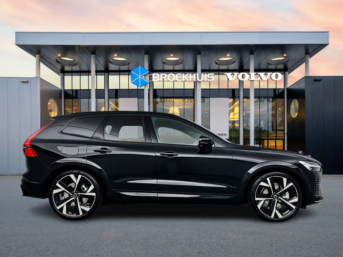 T8 Recharge Ultra Dark | 22" | Trekhaak | Luchtvering | Bowers & Wilkins | Getint & Gelamineerd glas | Alarm | Head-up | Panoramadak | 360 Camera | Stoel/stuur/achterbankverwarming