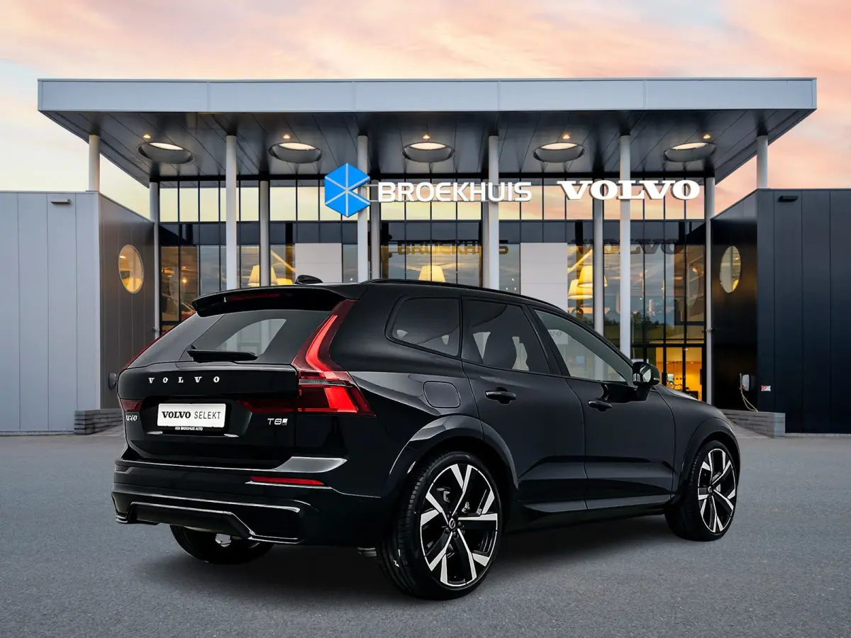 T8 Recharge Ultra Dark | 22" | Trekhaak | Luchtvering | Bowers & Wilkins | Getint & Gelamineerd glas | Alarm | Head-up | Panoramadak | 360 Camera | Stoel/stuur/achterbankverwarming