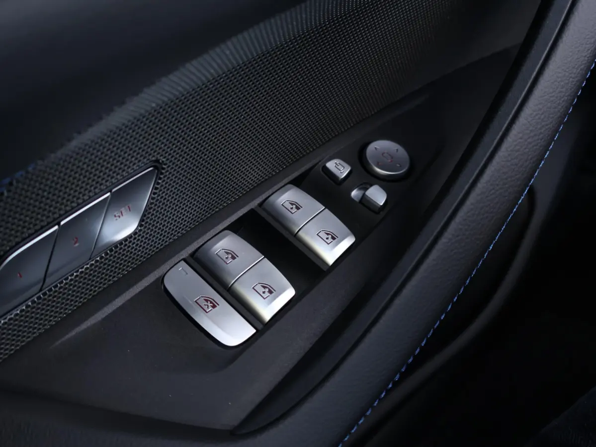 420i M Sport Package Pro | Innovation Pack | Comfort Pack | Showroom Selection