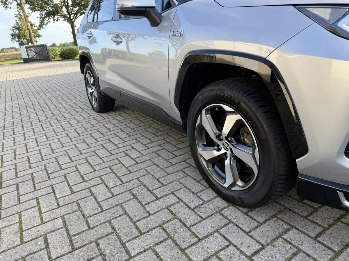 2.5 Plug-in Hybrid AWD Leer stoel/stuurverw Led Apple Camera