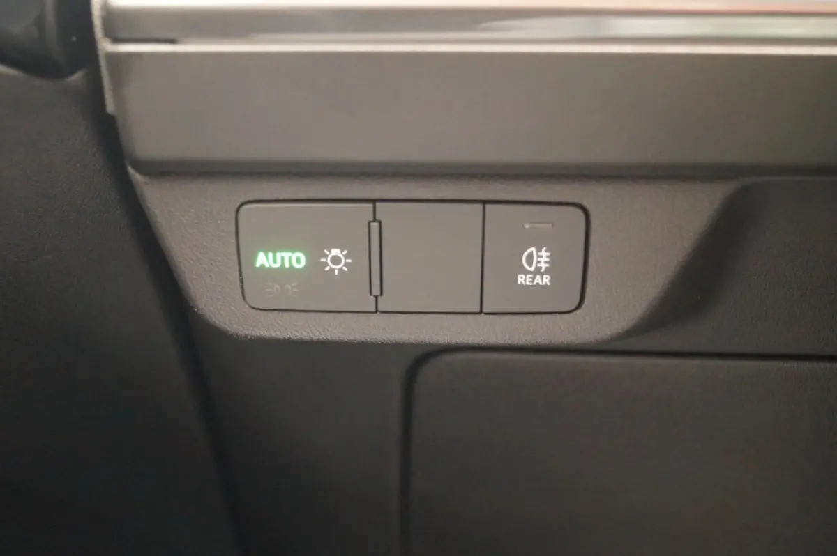 40 S-Line Edition 77kWh -SOH95%-PANO-ECC-NAVI-PDC-