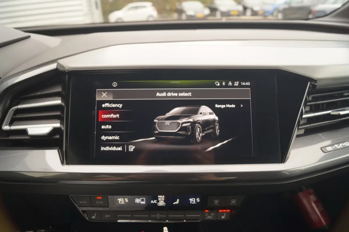 40 S-Line Edition 77kWh -SOH95%-PANO-ECC-NAVI-PDC-