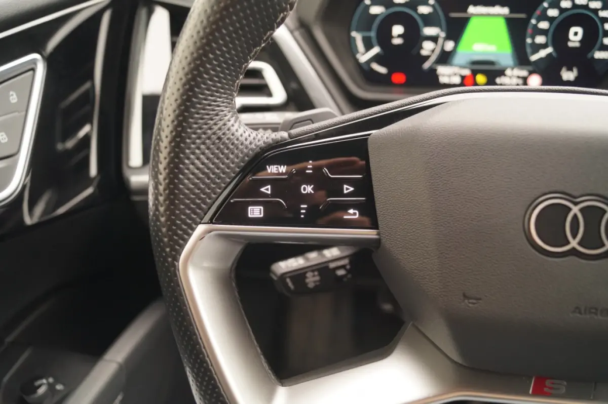 40 S-Line Edition 77kWh -SOH95%-PANO-ECC-NAVI-PDC-