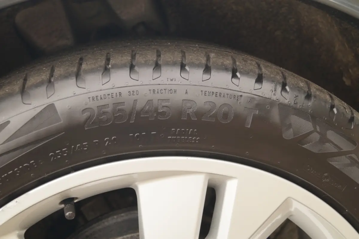 40 S-Line Edition 77kWh -SOH95%-PANO-ECC-NAVI-PDC-