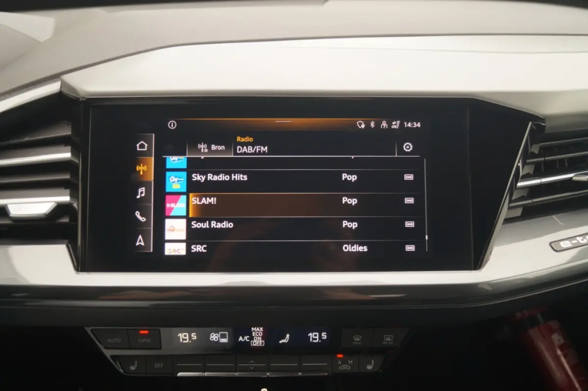 40 S-Line Edition 77kWh -SOH95%-PANO-ECC-NAVI-PDC-
