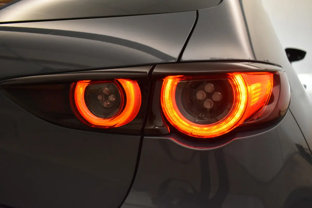2.0 e-SkyActiv-X M Hybrid 180 PKLuxury Trekh 360ºCamera Bose Vol Leder dodeh detec
