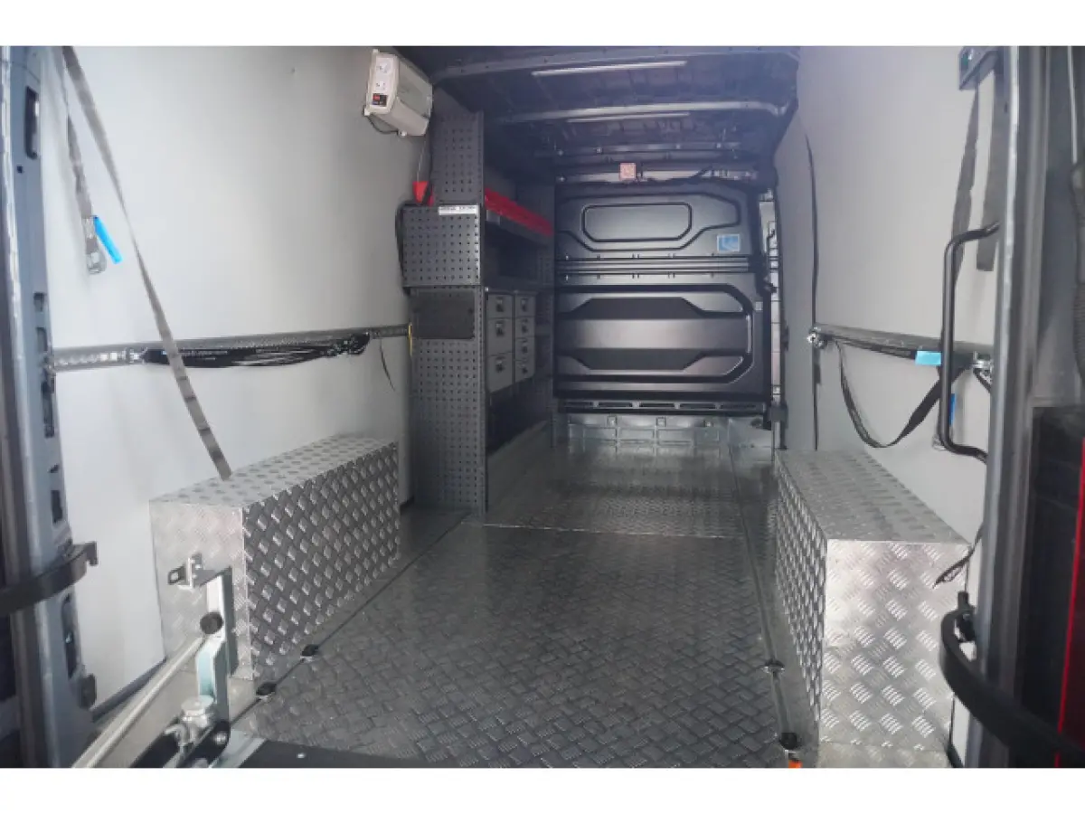 T35 2.0 dCi 170PK L3H2 Extra Laadruimte inrichting Nr. V110 | Airco | Cruise | Camera | Navi |  Oprijschans | Flitsbalk