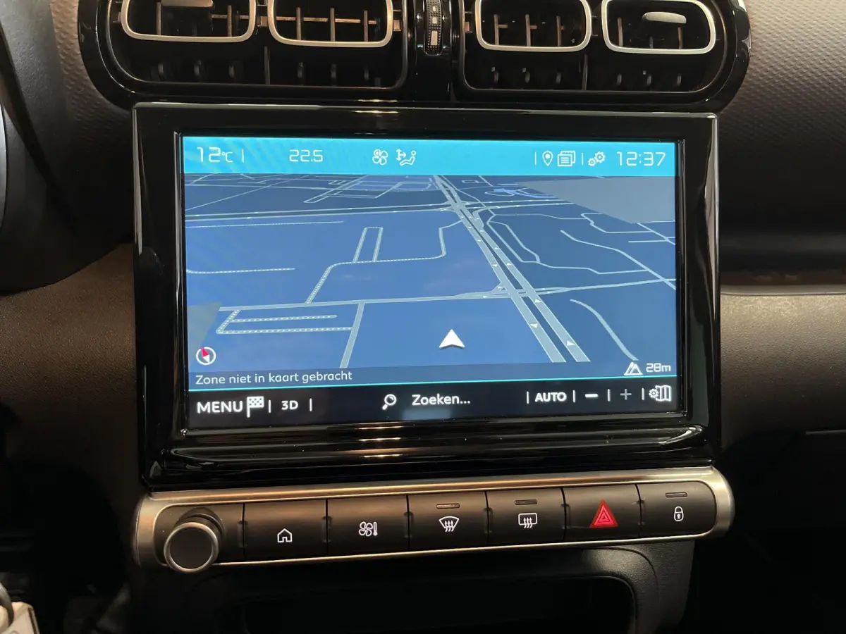 1.2 PureTech Feel | Nav | Apple Carplay/Android Auto | Parkeersensor achter |