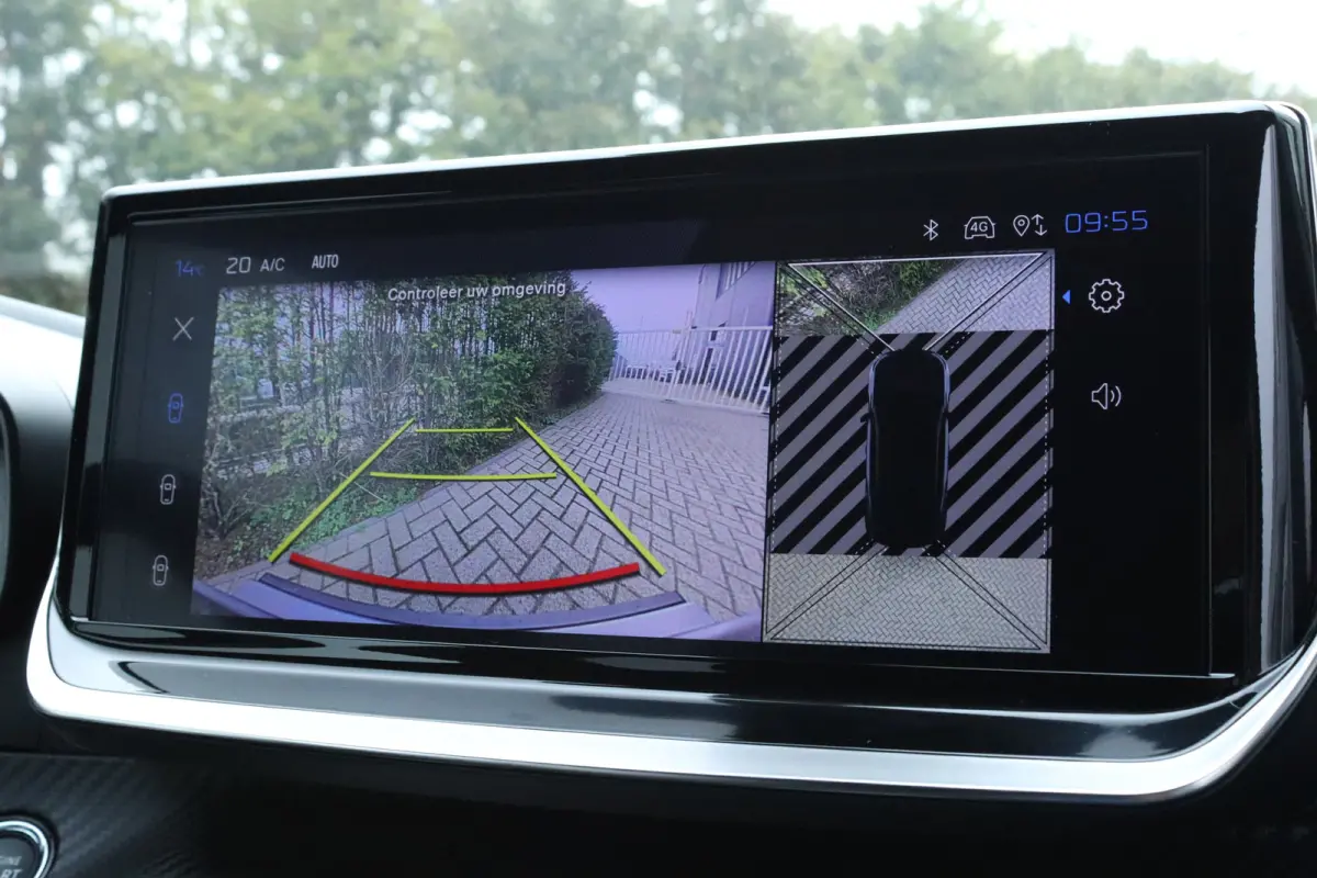 Hybrid 145 Allure | Adaptieve Cruise | 360 Camera | Navigatie | Carplay | Climate | Keyless | 17 Inch | Dodehoekbewaking