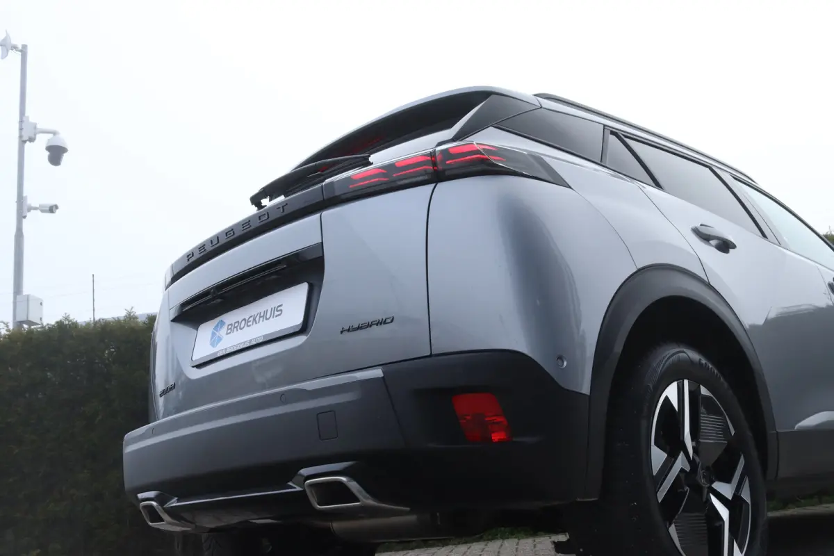 Hybrid 145 Allure | Adaptieve Cruise | 360 Camera | Navigatie | Carplay | Climate | Keyless | 17 Inch | Dodehoekbewaking