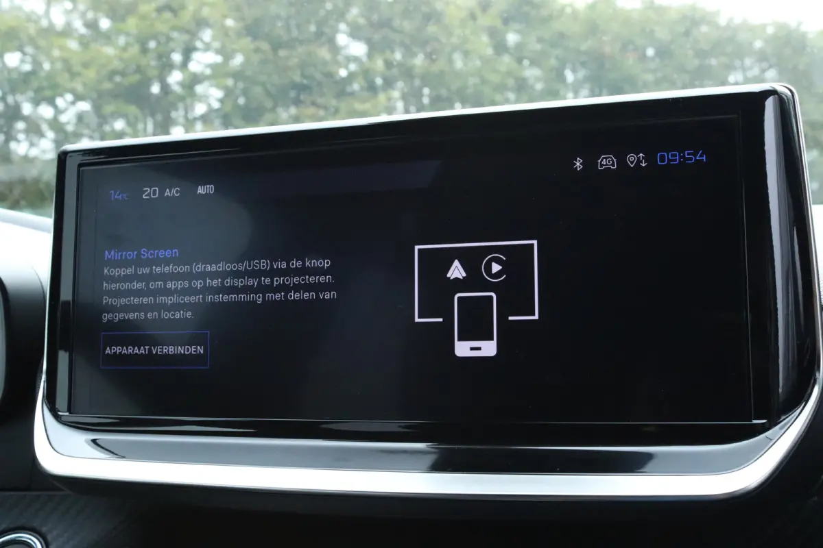 Hybrid 145 Allure | Adaptieve Cruise | 360 Camera | Navigatie | Carplay | Climate | Keyless | 17 Inch | Dodehoekbewaking