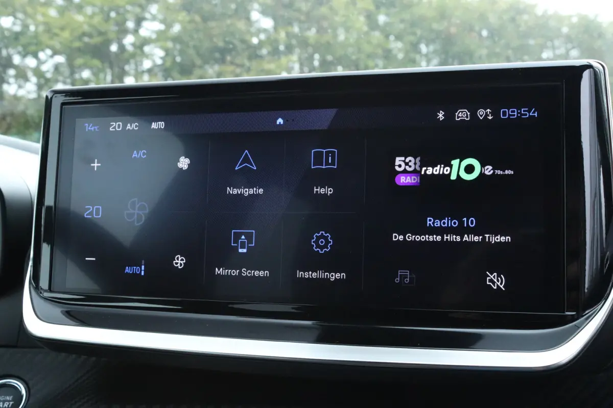 Hybrid 145 Allure | Adaptieve Cruise | 360 Camera | Navigatie | Carplay | Climate | Keyless | 17 Inch | Dodehoekbewaking